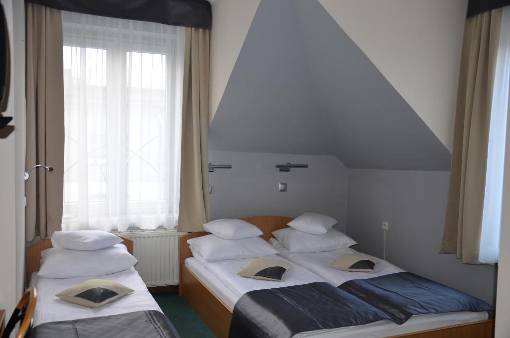 Hotel U Michalika Pszczyna Quarto foto